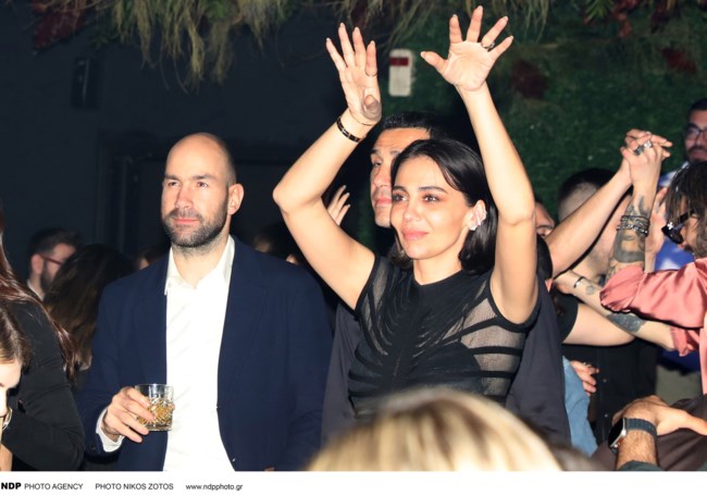 "Η καλύτερη έκπληξη που μου έχεις κάνει": Ενθουσιασμένη η Χοψονίδου με το διαφορετικό δώρο του Σπανούλη