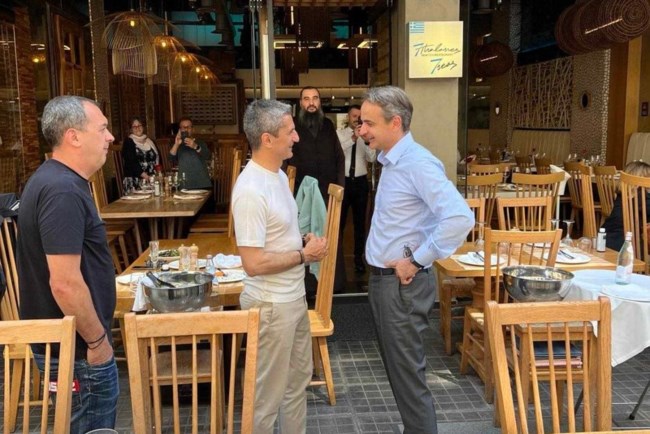 Μητσοτάκης Λουτσέσκου