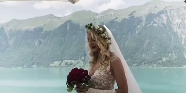 ΕΛΒΕΤΙΑ ΣΟΚΑΡΙΣΤΙΚΗ ΓΥΝΑΙΚΟΚΤΟΝΙΑ