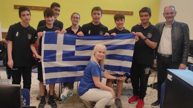 Στην κορυφή του κόσμου στο σκάκι μαθητές λυκείου από τη Θεσσαλονίκη - Νίκησαν 87 σχολεία από 41 χώρες