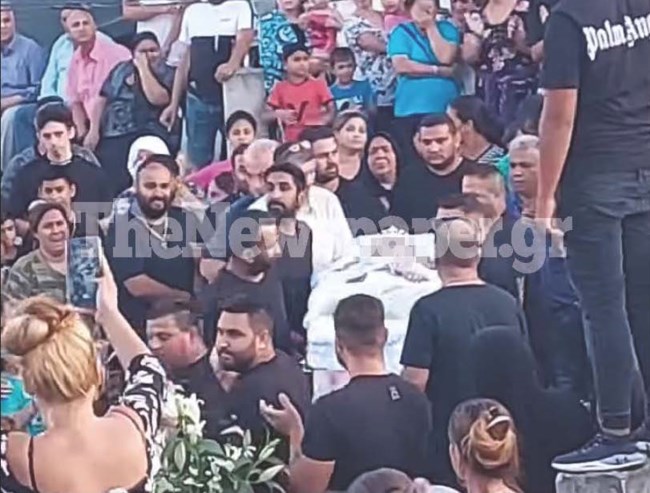 κηδεία 14χρονης