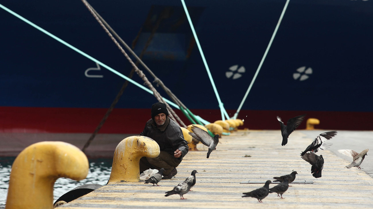 Αποκαθίστανται σταδιακά τα δρομολόγια των πλοίων - Προβλήματα λόγω ισχυρών ανέμων
