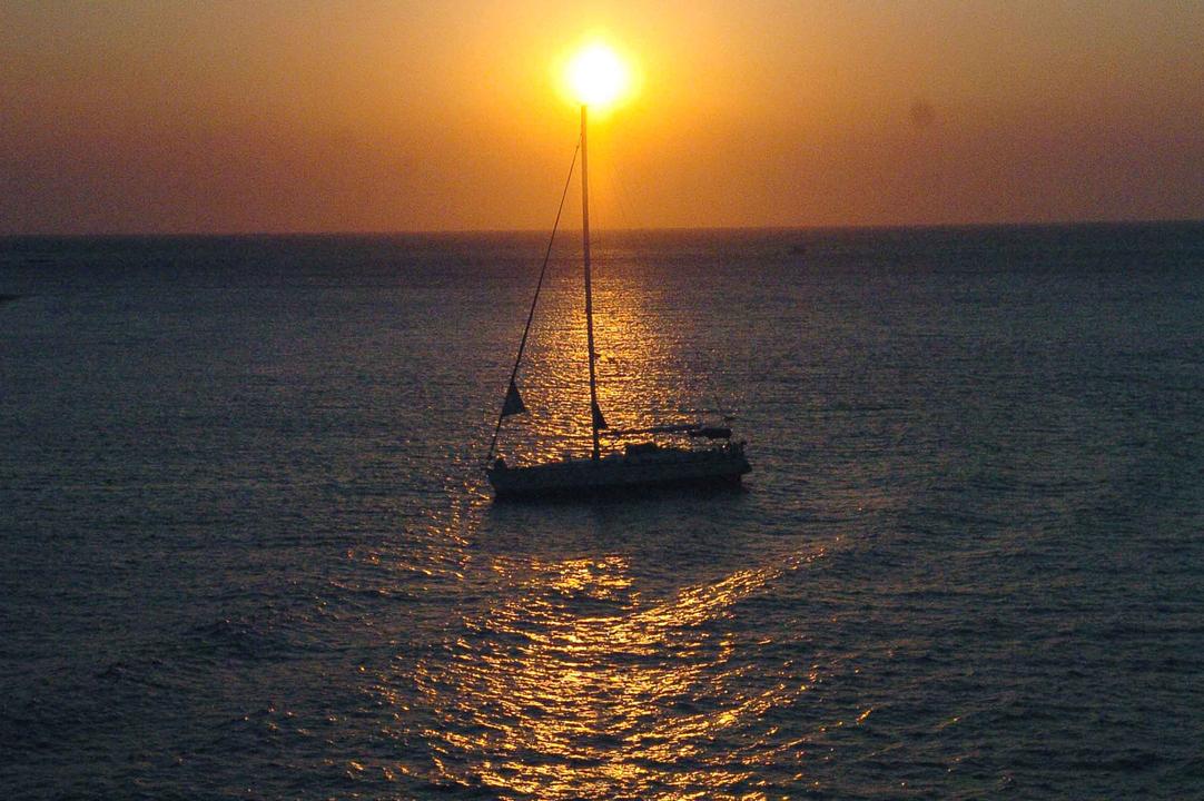 Forbes: Η Ελλάδα είναι ο πιο δημοφιλής ευρωπαϊκός προορισμός του καλοκαιριού για τους αμερικανούς τουρίστες