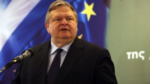 Πολυτεχνείο: Ψήφισμα διαμαρτυρίας από αντιπροσωπεία ΣΥΡΙΖΑ, ΚΚΕ και ΜέΡΑ25 σε Σακελλαροπούλου, Τασούλα και Γεραπετρίτη