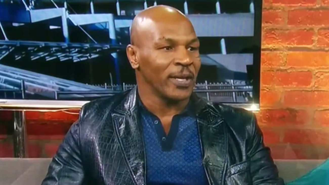 Εξαλλος ο Μάικ Τάισον: Αρχισε να γρονθοκοπεί θαυμαστή που του έσπασε τα νεύρα στο αεροπλάνο [Βίντεο] - εικόνα 2