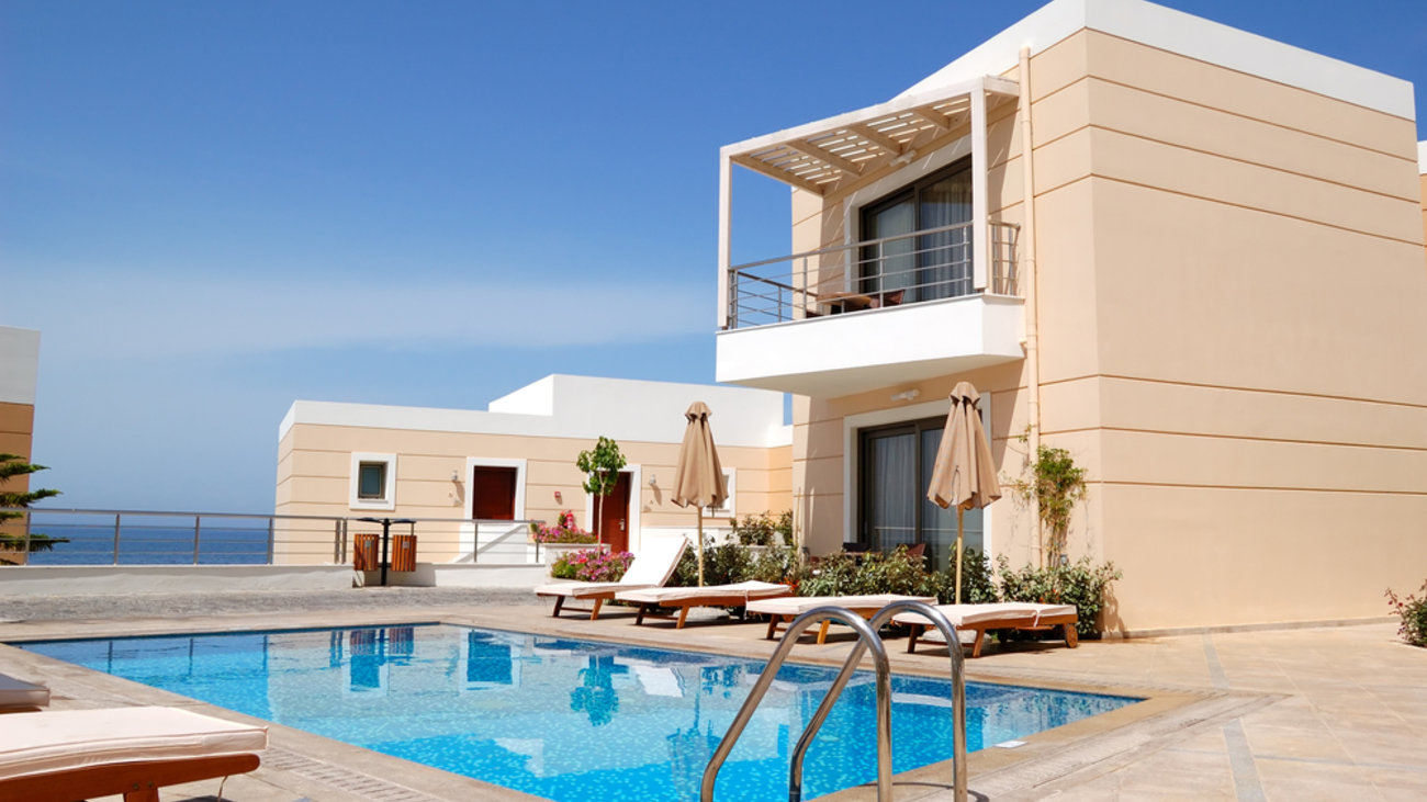 Κορονοϊός: Βαρύ το πλήγμα στην εστίαση - 600 "λουκέτα" σε εστιατόρια, καφέ, μπαρ