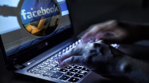 Τραγουδίστρια - θύμα revenge porn: Έτσι αντέδρασε ο σύζυγός της όταν έμαθε για το "ροζ" βίντεο