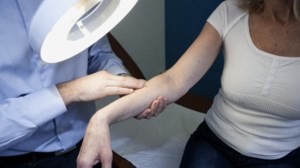 "Θερίζει" ο καρκίνος στις ηλικίες κάτω των 50 ετών: Ποιος είναι ο πιο συχνός - Τα συμπτώματα που πρέπει να μας ανησυχήσουν - εικόνα 3