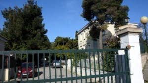 Κορονοϊός - Σοκ στη Μαλεσίνα: Πώς έφτασε να μετρά 10 νεκρούς σε 18 ημέρες