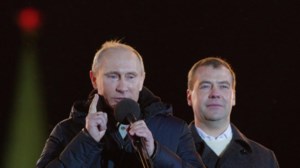 Μπάιντεν: "Δεν θέλουμε πόλεμο με τη Ρωσία" - Κυρώσεις στη "ρωσική ελίτ" και σε τράπεζες - εικόνα 4