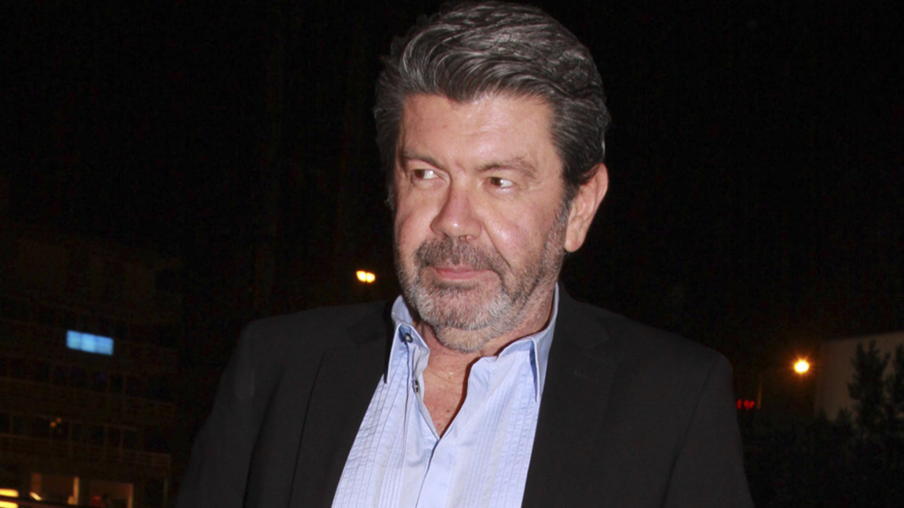 Αγγελος Λάτσιος: Ποζάρει με μουστάκι και τη μαμά του Ελένη Μενεγάκη: Οι αδημοσίευτες φωτογραφίες - εικόνα 4