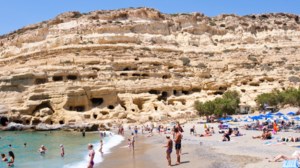 Χανιά: Σουηδός τουρίστας πέθανε σε ξαπλώστρα στην παραλία - εικόνα 2