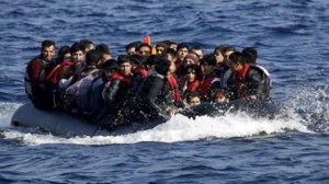 Τραγωδία στα Αντικύθηρα: Νεκροί 11 μετανάστες μετά την προσάραξη σκάφους - Απεγκλωβίστηκαν 90