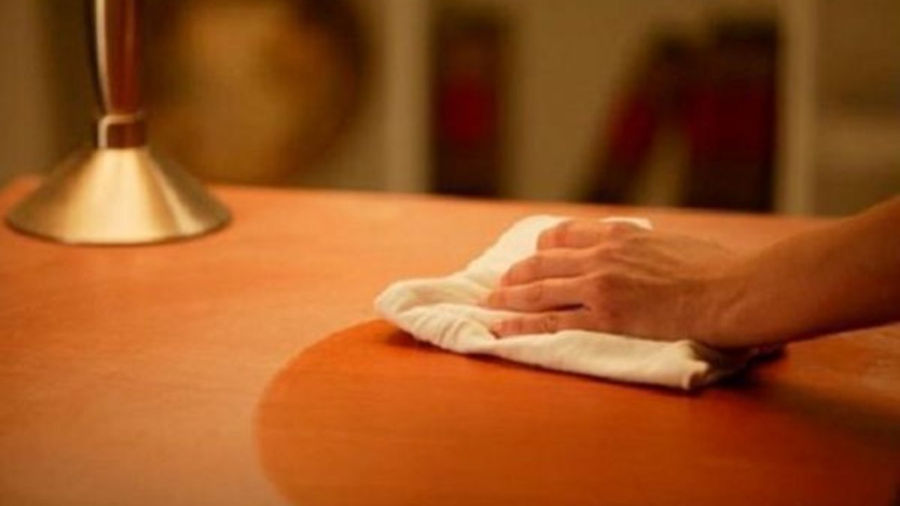 Διασώστρια επίπλων - Η γυναίκα που τους δίνει νέα ζωή: Μια παλιά καρέκλα μπορεί να είναι η αγκαλιά της γιαγιάς - εικόνα 2