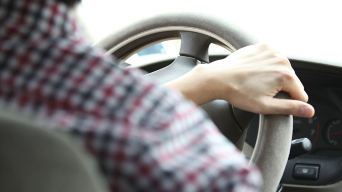 Τα fake news για τον νέο ΚΟΚ: Τι ισχύει για κατανάλωση καφέ, χοντρά μπουφάν και σακούλες με ψώνια μέσα στο αυτοκίνητο - εικόνα 2