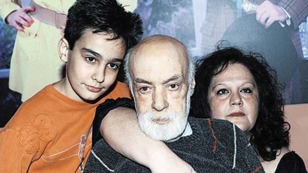 Ανδρέας Μπάρκουλης: Στα "μαχαίρια" η κόρη του με την τελευταία του σύζυγο - "Δεν μπορεί να βγαίνει και να λέει ψέματα"