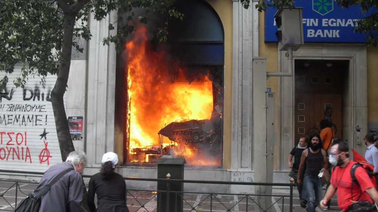 Ο Ραγκούσης καταγγέλει τη δράση ιδιωτικών παραστρατιωτικών ομάδων που συμπράτουν με την ΕΛ.ΑΣ.