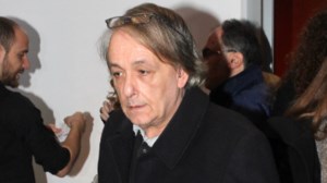 Χειροπέδες στον Ανδρέα Μικρούτσικο και στη σύντροφό του - Τα εντάλματα σε βάρος τους και ο τυχαίος έλεγχος της ΔΙΑΣ - εικόνα 2