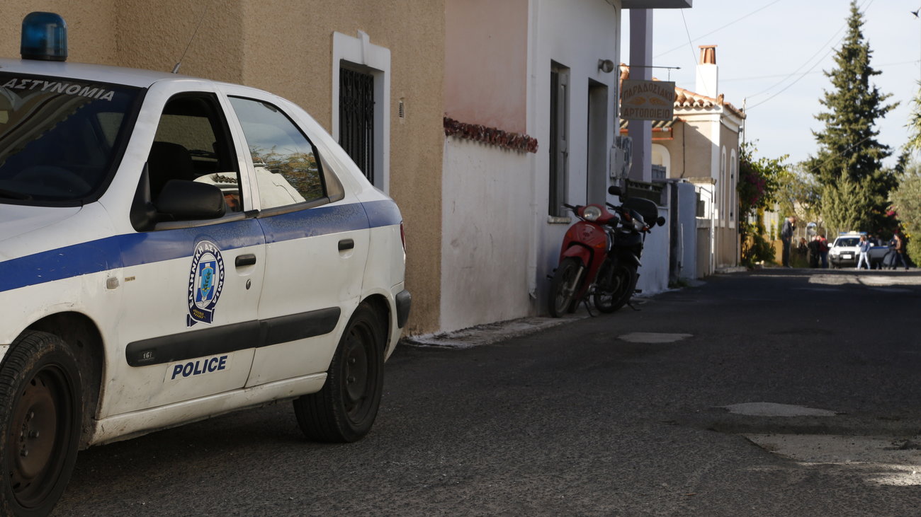 Διπλό φονικό στην Αίγινα: Αυτός είναι ο δράστης - Έκαψε ζωντανούς θεία και ανιψιό [Βίντεο]
