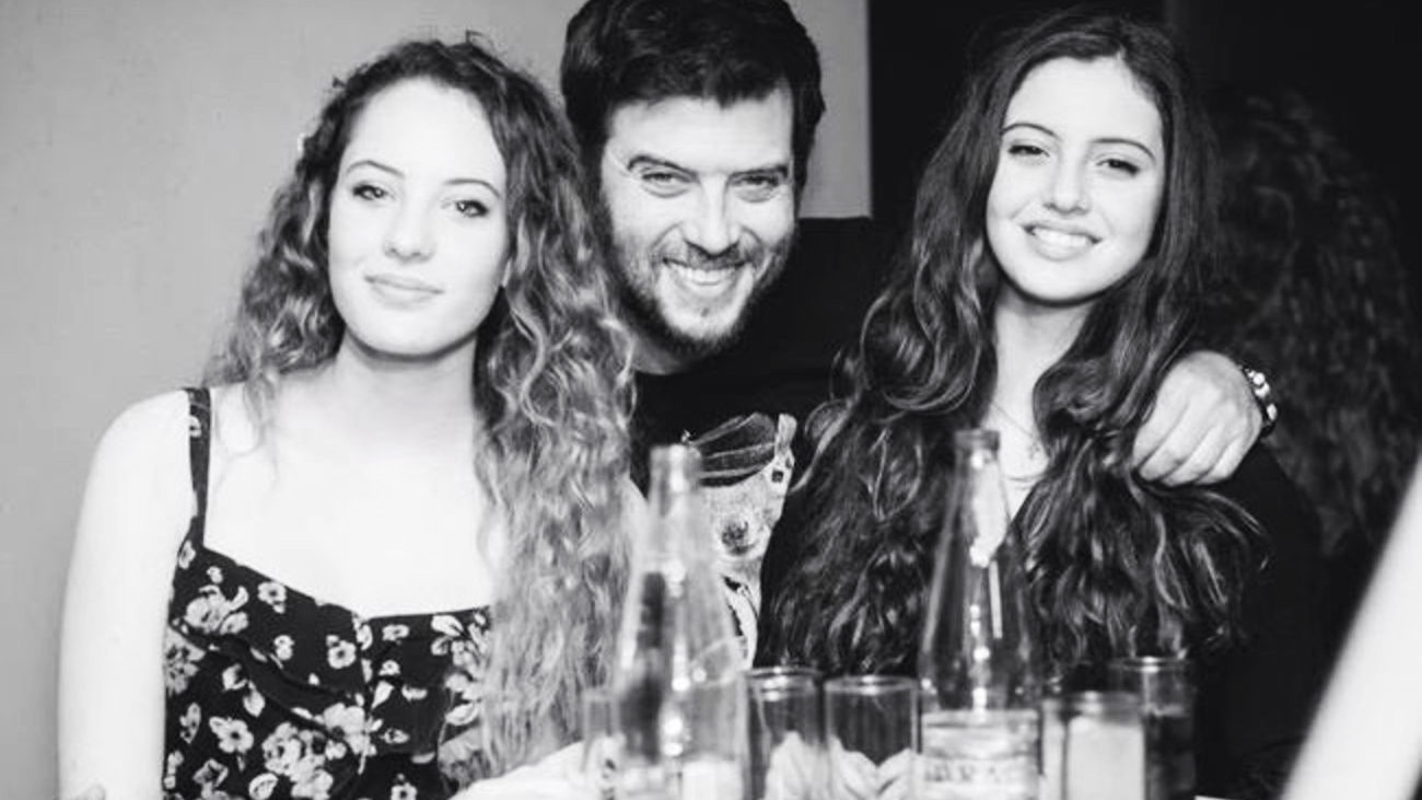 Δανάη Λιβιεράτου: Η πανέμορφη κόρη της Εύης Αδάμ τραγουδάει και όλοι μένουν έκπληκτοι