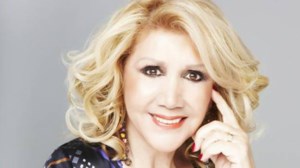 Έβελυν Καζαντζόγλου: Φωτογραφίες από το φωτεινό διαμέρισμά της στο κέντρο της Αθήνας - εικόνα 2