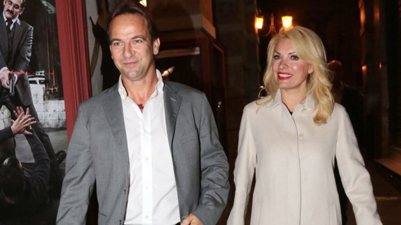 Ελένη Μενεγάκη: Το χιόνι έφτασε στην πόρτα του σπιτιού της στα Μελίσσια [Εικόνα] - εικόνα 2