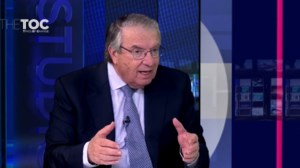 Γιατί ο Μπαμπινιώτης βάζει στο στόχαστρο και το... Merry Christmas: Γλωσσική πρόκληση