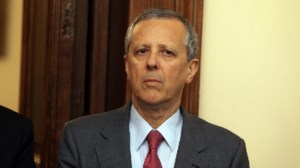 Σάλος και νέα πολιτική κόντρα για τη φανέλα της Εθνικής - Ποιοι βλέπουν "σταυρό με αγκυλωτές απολήξεις" - εικόνα 4