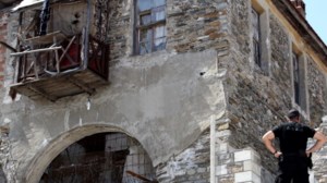 Απίστευτη καταγγελία για το Αγιο Ορος: Πιστοί βάζουν... αντισηπτικό στη μύτη για να βγει αρνητικό το rapid test