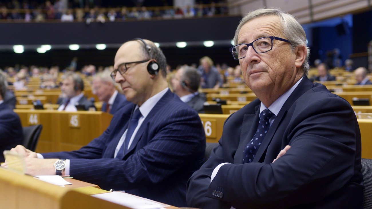 Γαλλία - Μοσκοβισί: Προειδοποίηση για το χρέος με αφορμή τις συζητήσεις για τις αμυντικές δαπάνες