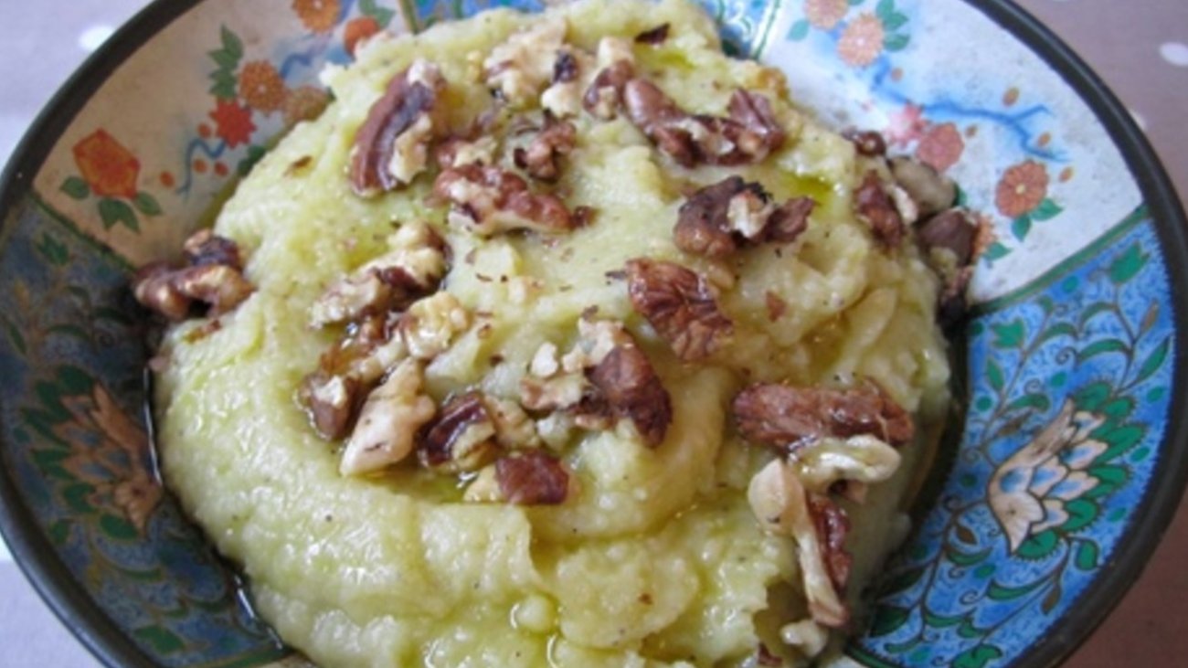 Θεσσαλονίκη: Διαδήλωση για… μία μερίδα μπακαλιάρο [Εικόνα+Βίντεο]