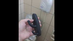 Συμμορία έμπαινε σε σπίτια και τα "ξάφριζε" ενώ οι ένοικοι ήταν μέσα - Βίντεο ντοκουμέντα από τη δράση τους