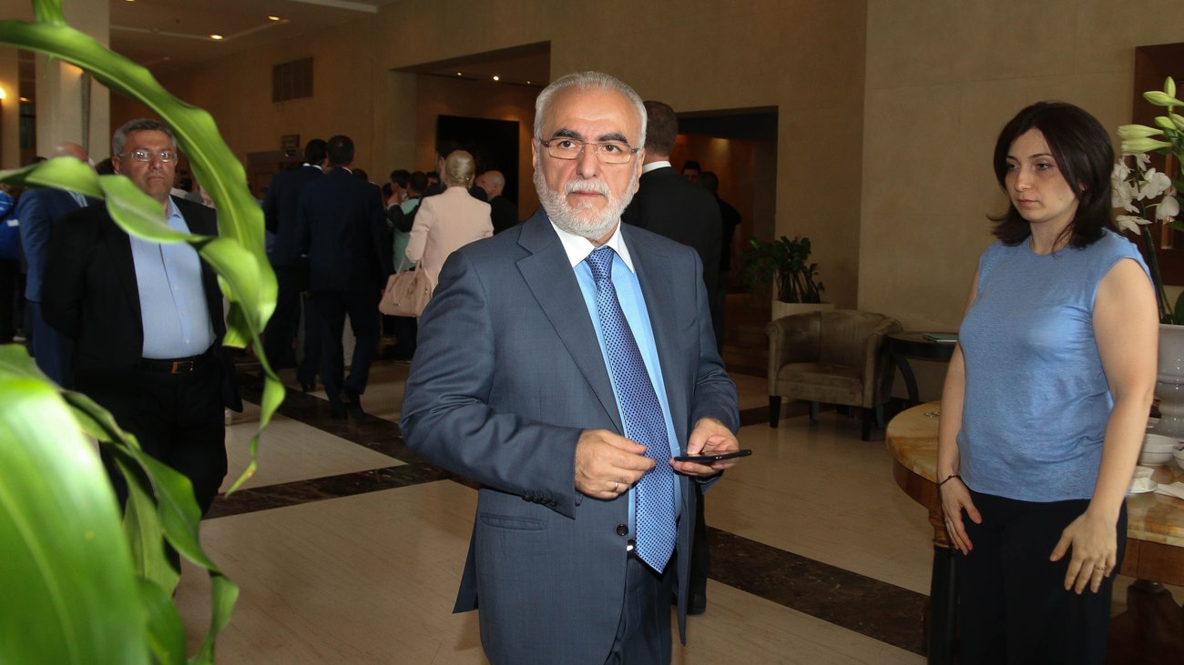 Οι Ουκρανοί επέβαλαν κυρώσεις στον Ιβάν Σαββίδη - Λίστα με 2.500 άτομα του περιβάλλοντος Πούτιν