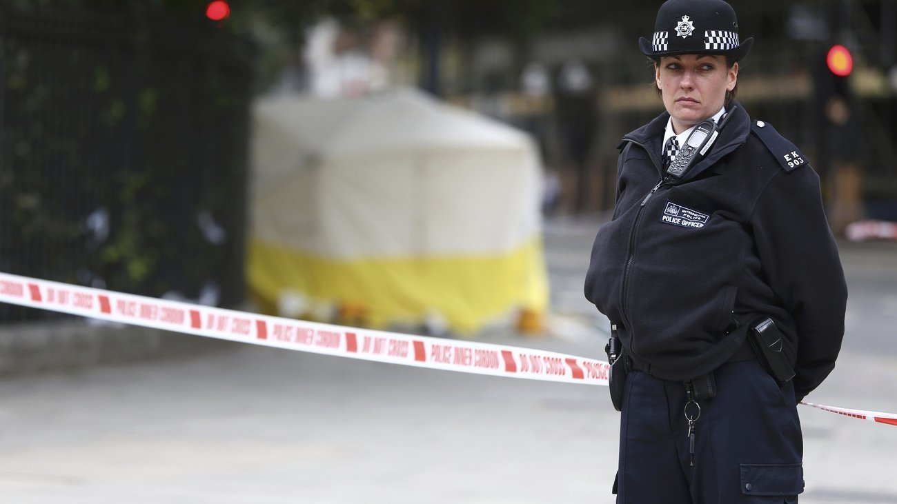 Χαμός σε πτήση από Κύπρο: Αντί για αποσκευές πήραν κιβώτια με... ψάρια [βίντεο]