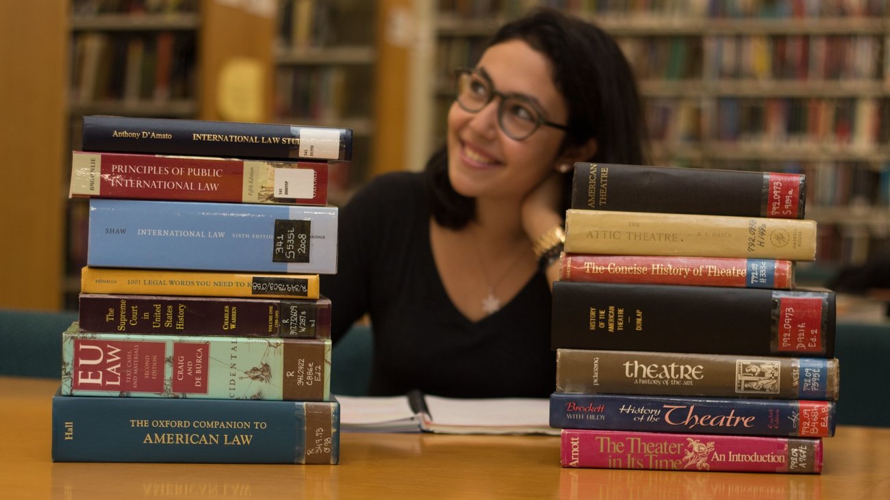 Deree - ΙΣΝ: Κλείνουν τα δέκα χρόνια οι υποτροφίες για τις παράλληλες σπουδές με περισσότερους από 1000 Έλληνες φοιτητές - εικόνα 2