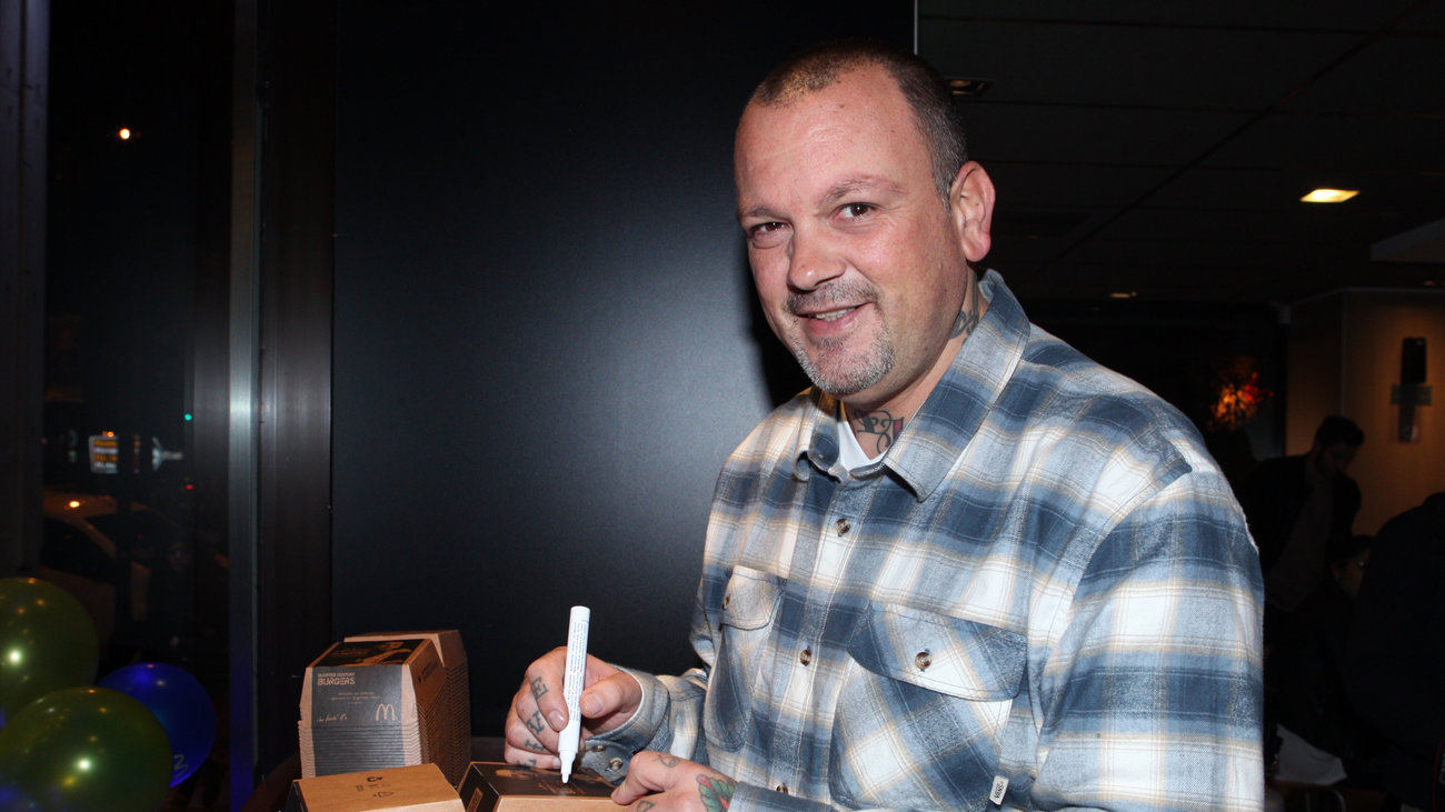 "Χωρίς τακούνια τελικά είσαι κοντή": Το άκομψο σχόλιο του Σκαρμούτσου στην Μπεκατώρου και η πληρωμένη απάντηση [βίντεο] - εικόνα 2