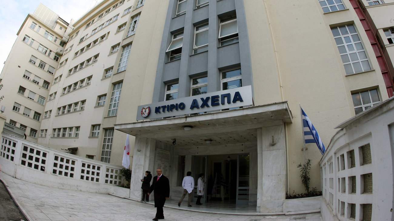 ΠΟΕΔΗΝ: 390 καλυμμένες κλίνες ΜΕΘ από τις 510 πανελλαδικά - Δεν μπορούν να λειτουργήσουν άλλες λόγω έλλειψης προσωπικού