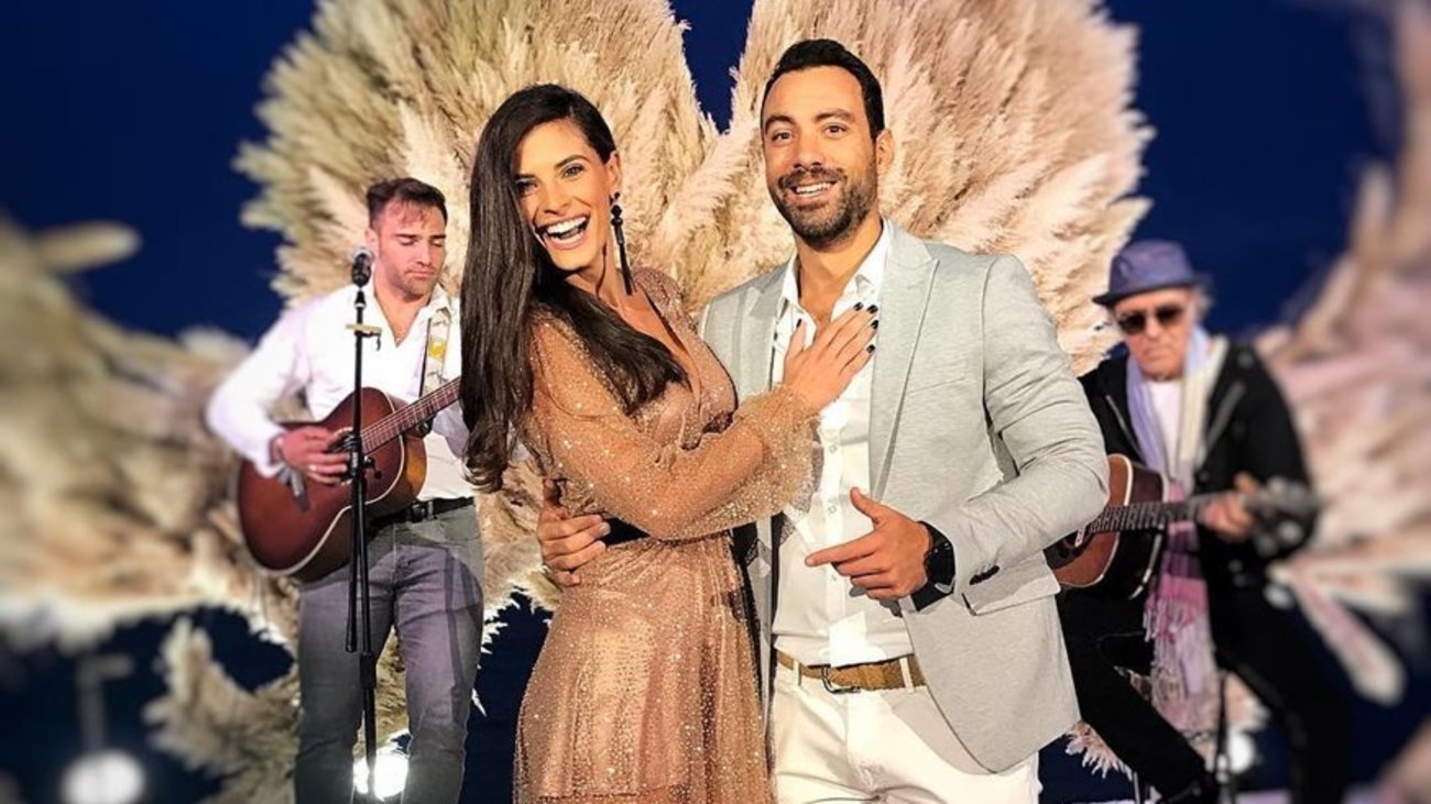 Η γλυκιά φωτό της Μπόμπα με τη μαμά της, τη γιαγιά της και τις δίδυμες, για τη Γιορτή της Μητέρας