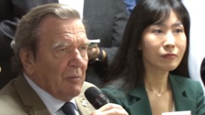 Ουκρανία: Το SPD διέγραψε τον Σρέντερ από τη λίστα των "μεγάλων σοσιαλδημοκρατών" μετά τον σάλο για τη στάση του - εικόνα 4