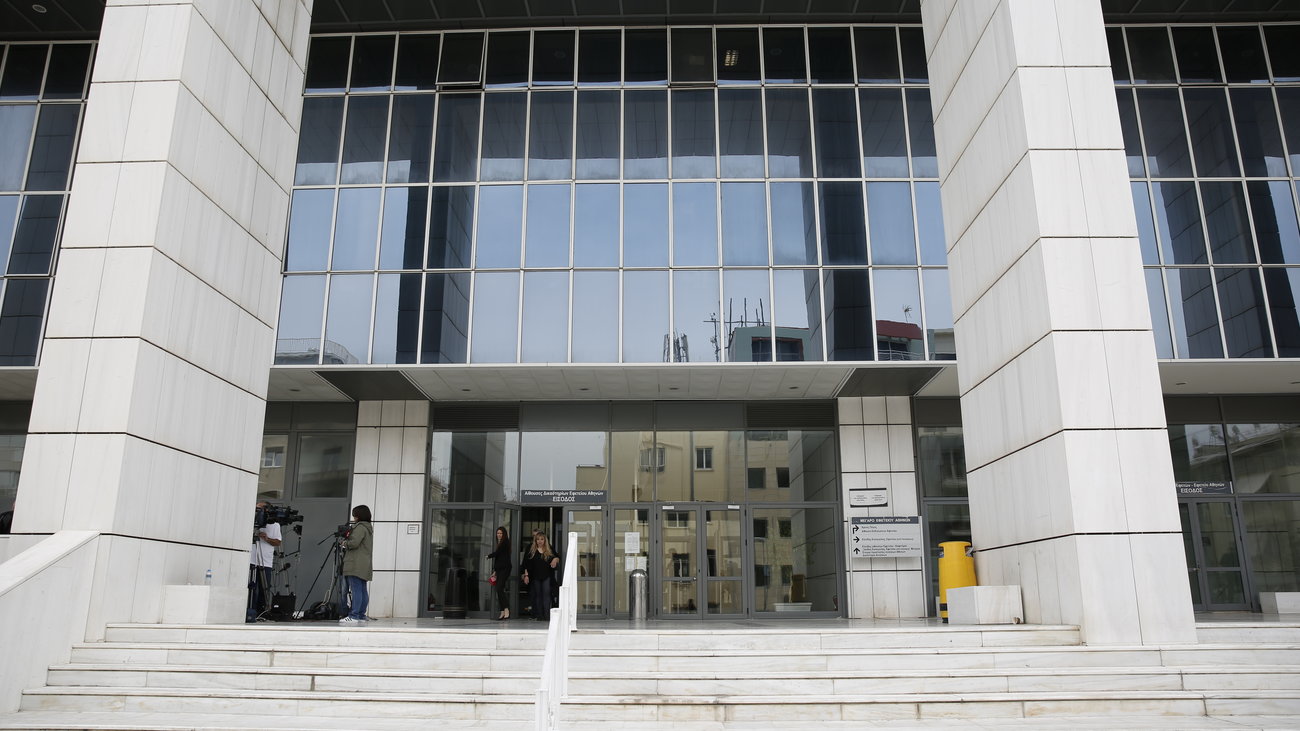 Λιακουνάκος: Συνελήφθη στο Λας Βέγκας ο 23χρονος γιος του - Για απάτη 500.000 δολαρίων με bitcoin