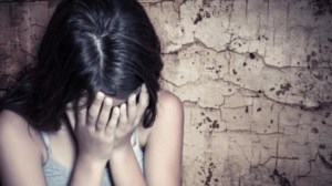 Εφιάλτης στη Δραπετσώνα: Αυτός είναι ο 54χρονος που βίαζε την κόρη του από τα 11 της, επί τρία ολόκληρα χρόνια