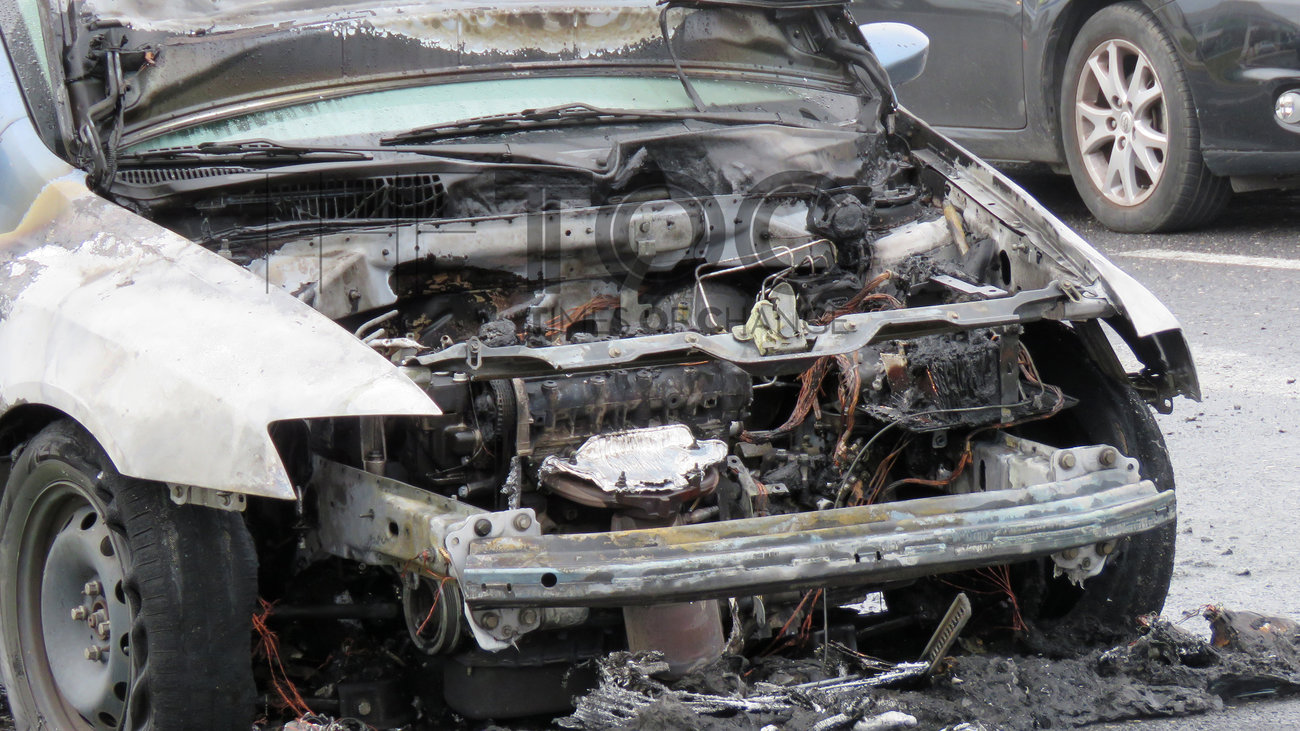 Θεσσαλονίκη: Προφυλακιστέος ο πυρομανής που έκαιγε αυτοκίνητα - Είχε κάψει και δύο σκυλιά ζωντανά