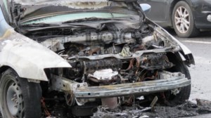 Κόρινθος: Φωτιά σε εγκαταλελειμένο εργοστάσιο