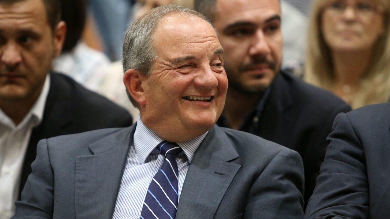 Τα ορφανά του Καραμανλή βρήκαν την ευκαιρία να φωνάξουν "παρών" - Κοινή δήλωση με αιχμές για Μητσοτάκη