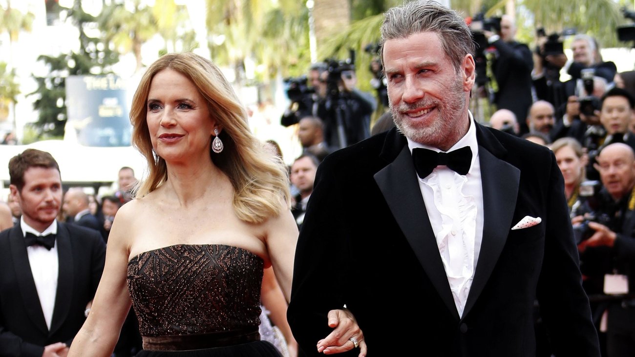 Κέλι Πρέστον: Εμφανώς ταλαιπωρημένη και με περούκα στην τελευταία αγκαλιά με τους αγαπημένους της [Εικόνα] - εικόνα 6