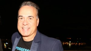 Βίκυ Καγιά: Ποζάρει με λευκό ολόσωμο μαγιό - Αψεγάδιαστη στα 42 της - εικόνα 8