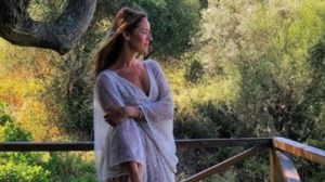 Ανίτα Μπραντ: Η φωτογραφία που δεν θέλει να βλέπει - "Γεμάτη ακμή, δεν κοιταζόμουν στον καθρέφτη" - εικόνα 3