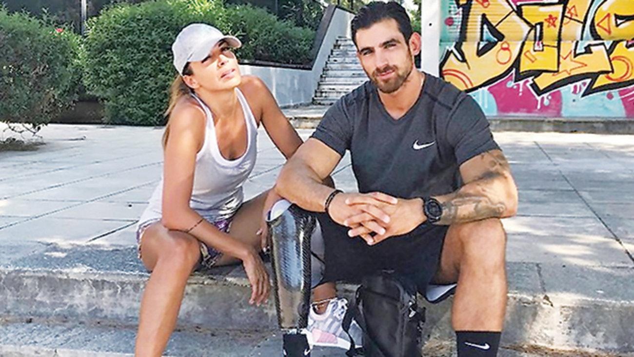 Ελένη Χατζίδου - Ετεοκλής Παύλου: Το καυτό ντουέτο στο J2US - Στριπτίζ αλά... Κιμ Μπάσιντζερ [Βίντεο] - εικόνα 3