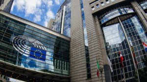 Βαρουφάκης σε Σταϊκούρα. Πάτα το rec στο Eurogroup - Η κυβέρνηση να θέσει βέτο - εικόνα 2