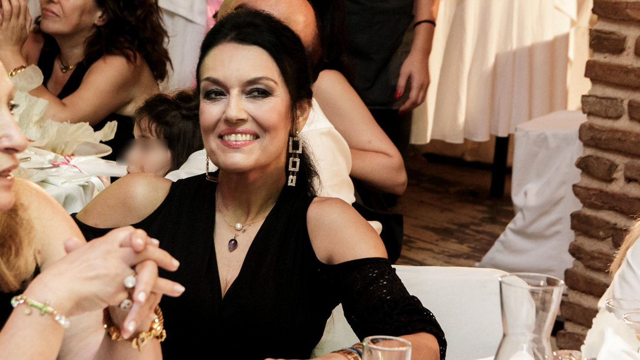 Ελένη Φιλίνη: Για ποιον λόγο κρύβει την ηλικία της - εικόνα 2